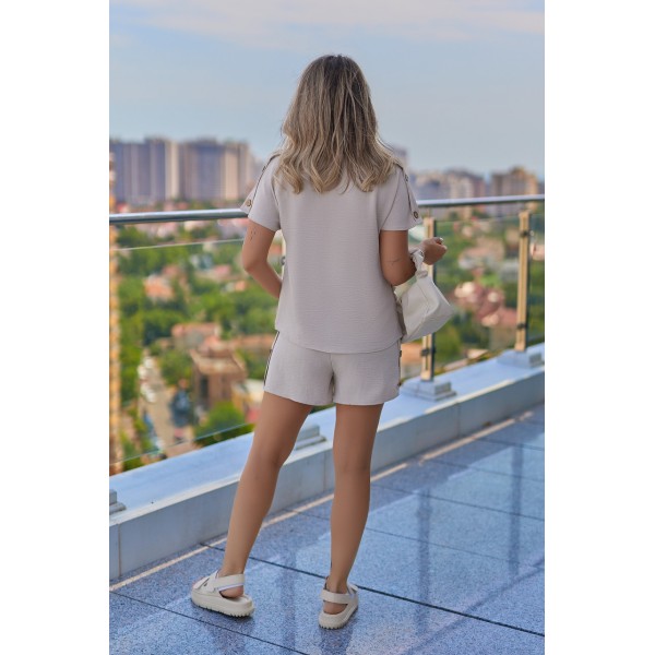 Костюм летний женский креповый с пуговицами бежевый F-Girl