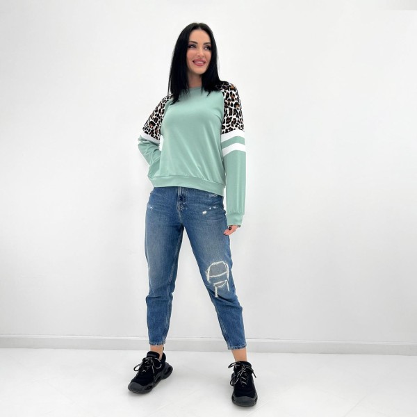 Свитшот женский трикотажный с леопардовыми вставками фисташковый F-Girl