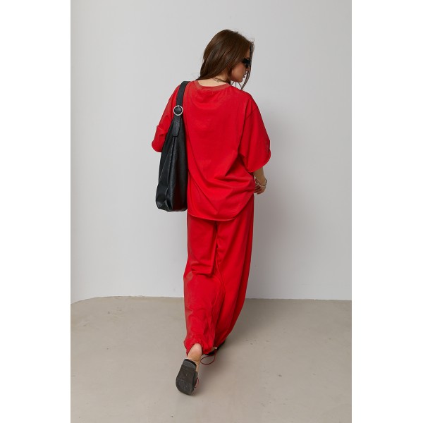 Костюм женский трикотажный свободного кроя красный Lurex