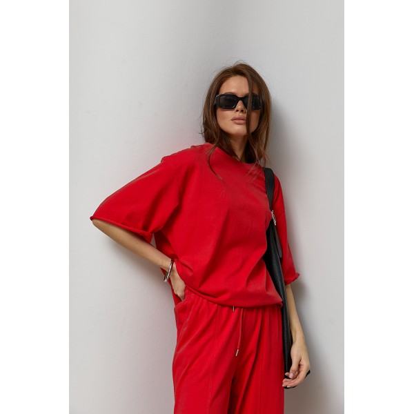Костюм женский трикотажный свободного кроя красный Lurex