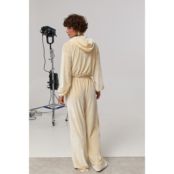Костюм спортивный женский велюровый свободный кремовый Lurex