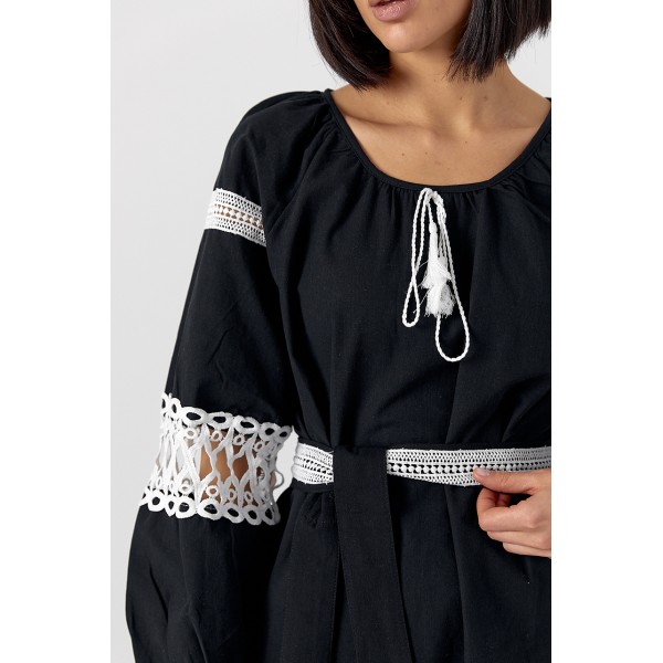 Платье женское с макраме на поясе и рукавах Lurex
