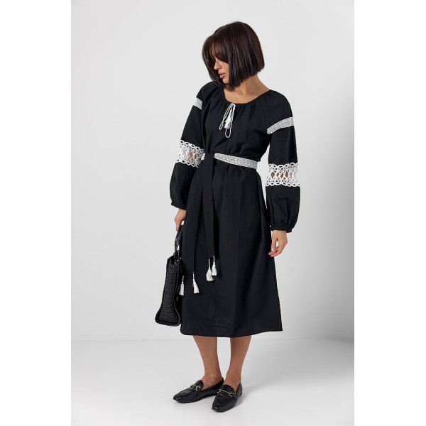 Платье женское с макраме на поясе и рукавах Lurex