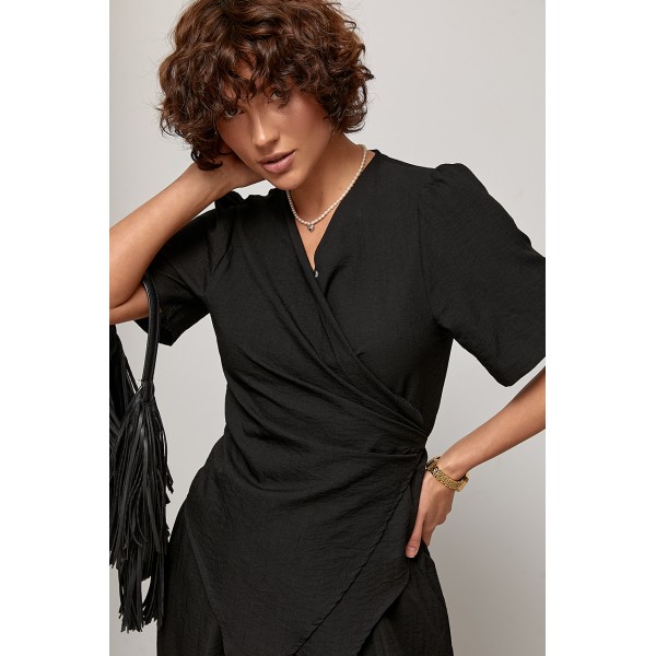 Костюм жіночий літній із запахом з трикотажу чорний Lurex