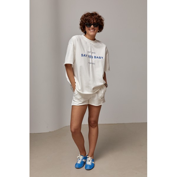 Костюм женский спортивный с шортами трикотаж белый Lurex