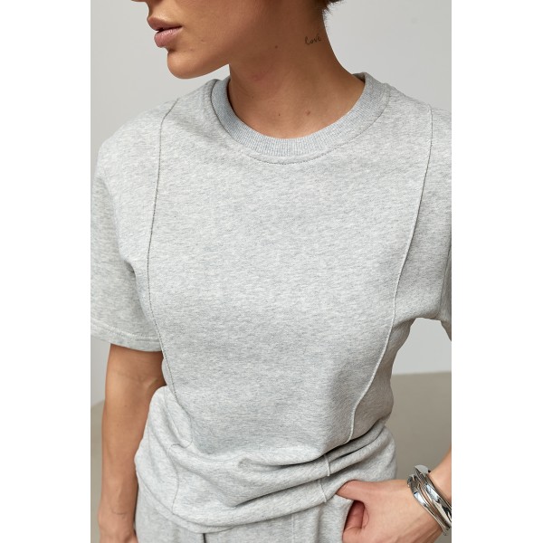 Костюм женский трикотажный с декоративными швами серый Lurex
