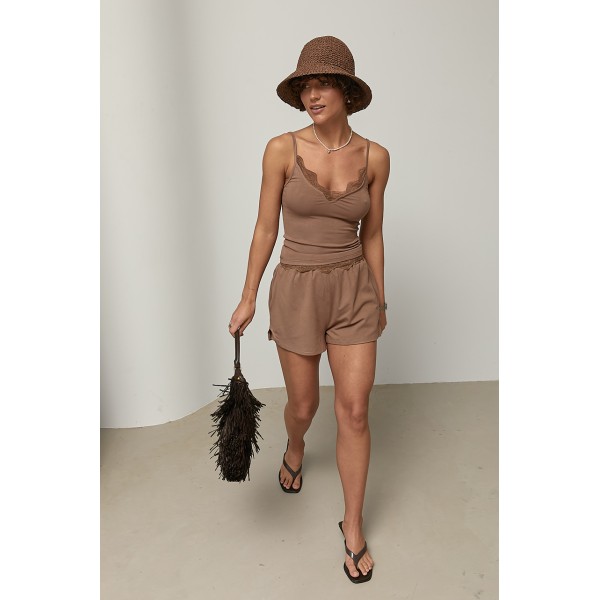 Костюм женский трикотажный с шортами коричневый Lurex