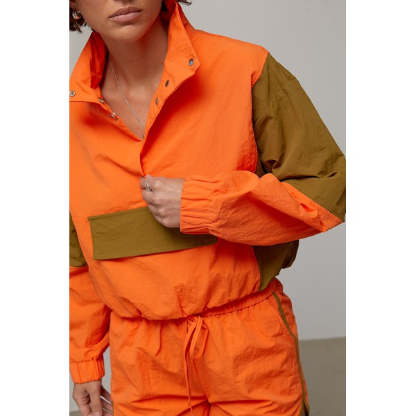 Костюм спортивный с ветровкой и шортами оранжевый Lurex