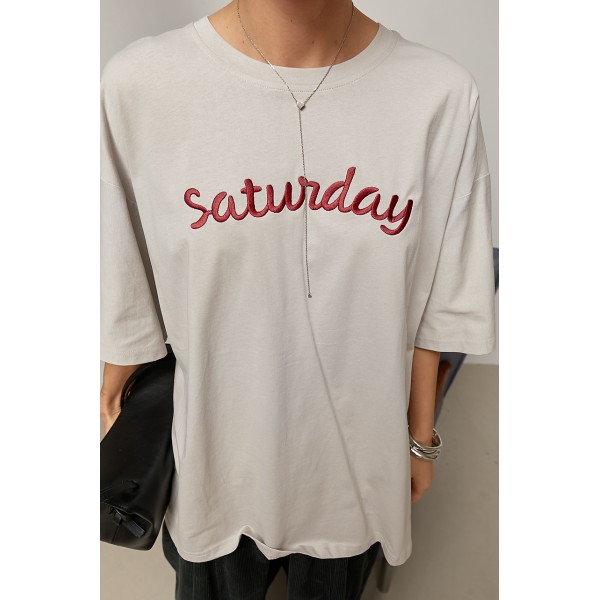 Футболка женская свободная с надписью Saturday из хлопка серая Lurex
