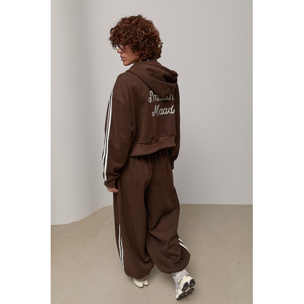 Костюм женский теплый спортивный с лампасами из хлопка коричневый Lurex