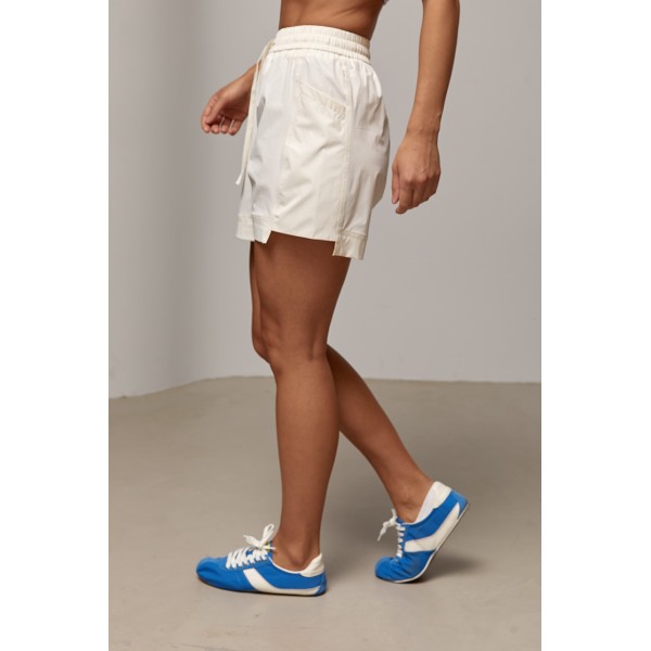 Шорты женские спортивные из плащевки Lurex