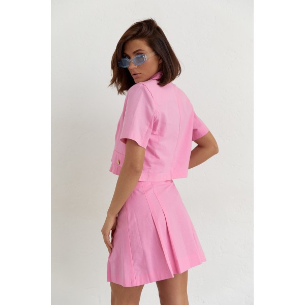 Женский льняной костюм с юбкой плиссе и жакетом розовый Lurex