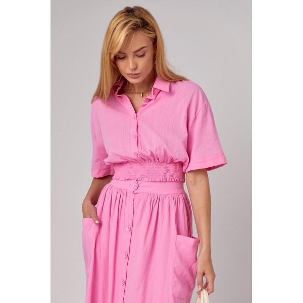 Костюм женский из жатки с юбкой и блузой розовый Lurex
