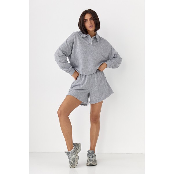 Костюм жіночий бавовняний з капюшоном та шортами сірий Lurex