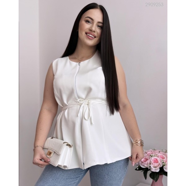 Женский жилет костюмный прямого кроя молочный PEONY