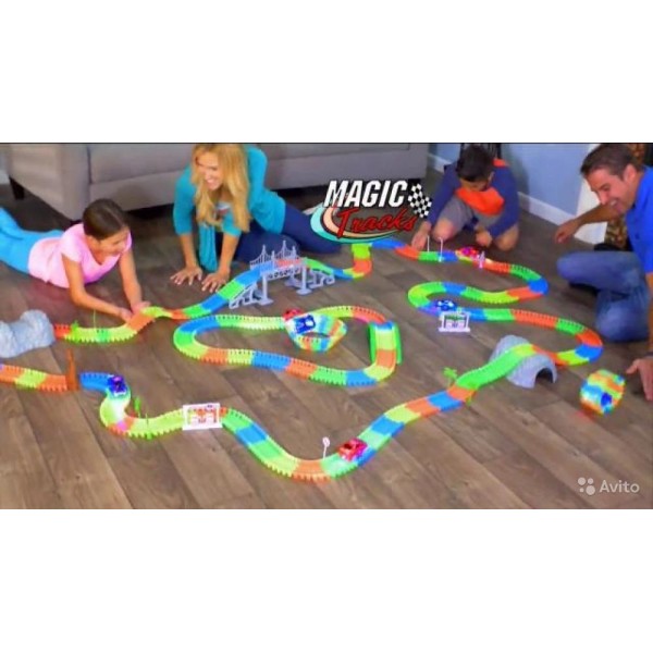 Конструктор  Tracks 360 деталей траса 5.4 м generic